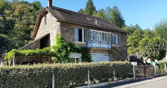 chambre d'hôtes les charrons ségur le château_1