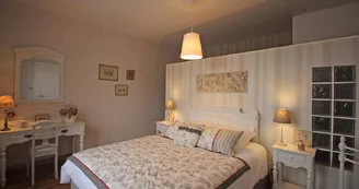 Chambre d'hôtes "Au fil du temps" à châlus - Suite familiale_10