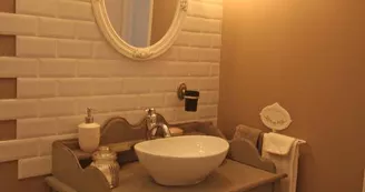 Chambre d'hôtes "Au fil du temps" à châlus - Suite familiale_17