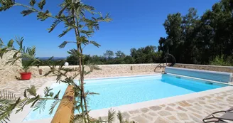 La bulle des Bois de Saint Auvent à La Geneytouse en Haute-Vienne (Nouvelle Aquitaine) - Piscine_17