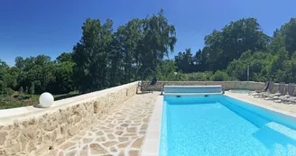 La bulle des Bois de Saint Auvent à La Geneytouse en Haute-Vienne (Nouvelle Aquitaine) - Piscine_23