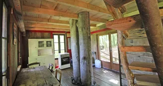 Cabane du "Vieux Huraud" à Saint Sylvestre en Haute-Vienne (Nouvelle Aquitaine) - grande cabane_9