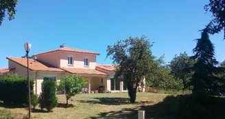 Gîte du pin parasol à Arnac la Poste en Haute-Vienne (Nouvelle Aquitaine)_1