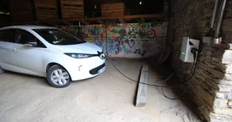 Gîte des Petites Brégères à Oradour sur Vayres en Haute-Vienne la borne vous permettant de recharger un véhicule électrique _22