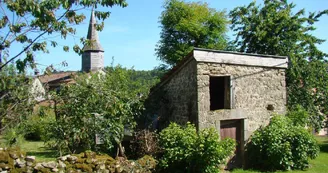 clocher de l'église de Saint Amand le Petit depuis le gîte_23