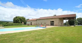 Gîte de Feuillade à Saint Laurent Sur Gorre en Haute-Vienne_1