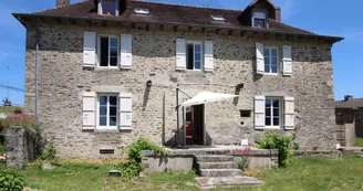 Chambres d'hôtes La maison de La Faye à Chalus en Haute-Vienne_1