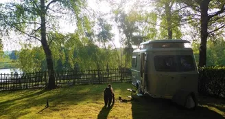 Les emplacements Privilège avec vue sur le Lac du Flower Camping l'Air du Lac_14