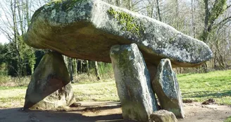 Aire de pique-nique au site du dolmen de chez Moutaud_1