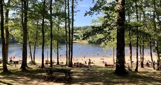 Plage du lac de Ste Hélène, à Bujaleuf_1