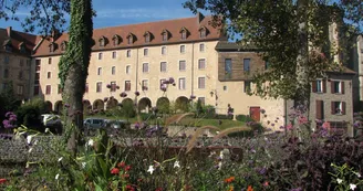 Vue sur l'ancien couvent des Ursulines_4