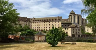 Vue sur l'ancien couvent des Ursulines_1