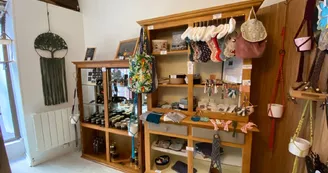 boutique-createurs-rochechouart-poltourisme (6)