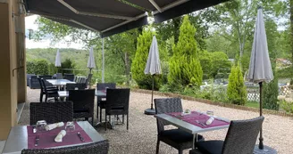 Terrasse - Restaurant Table de Philou, Rochechouart