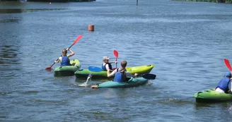 Canoë Kayak sur la Mayenne ©JC Raimbault