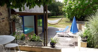 Piscine et jardin