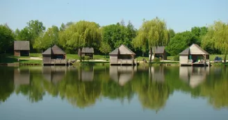 CHALET LA PERCHE, LES PIEDS DANS L'EAU, 5-7 PERS