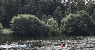 canoes famille rivière détente mayenne ménil