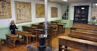 MUSÉE VIVANT DE L'ÉCOLE PUBLIQUE