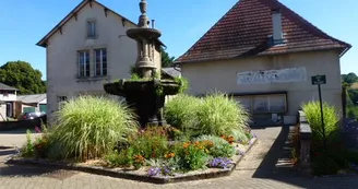 Sentier entre architecture et nature_1