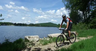 Sentier de rives du Lac de Vassivière_2