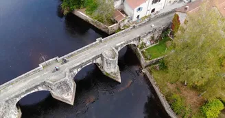 Cycliste au Pont de Noblat