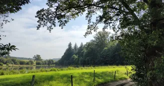 Champnétery - Sur le chemin le loong de l'étang du puy Razat