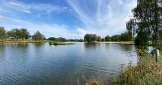 lac de saint-hilaire-les-places