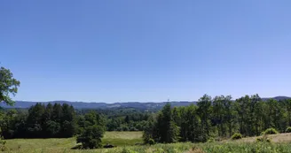 Photo vitrine - Vue sur la vallée de la Maulde depuis le Puy du Genêt 