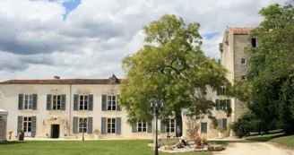 Château de Laléard à Saint-Hilaire de VIllefranche