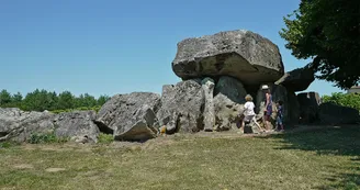 Circuit pedestre Dolmen de Pierre Folle N15 Montguyon Haute-Saintonge