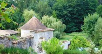 Pigeonnier-Gouthiers Asnières / Nouère