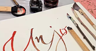 Cours de calligraphie latine