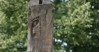 La Borne de Saint-Jacques, création de François Davin