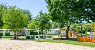 Camping-Le-Septentrion-jeux-enfants