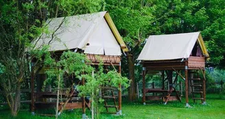 Insolite tente bivouac en hauteur morannes sur sarthe