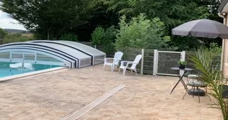 Gite  Piscine Terrasse 