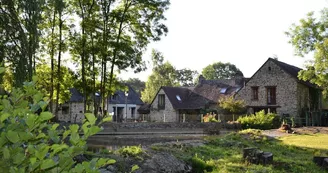 Chambres d'hôtes Le Moulin de l'Inthe - Saint-Léonard-des-Bois - extérieur 2