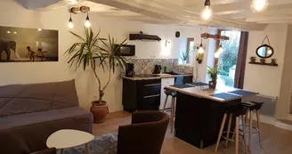 Le Cottage Belmontais - Beaumont-sur-Sarthe - cuisine et séjour