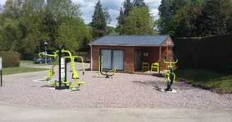 Camping du Sans Souci - Fresnay-sur-Sarthe - matériel de musculation