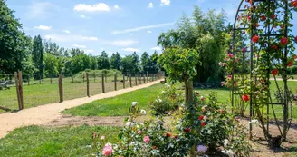 Espace Philippe Jourdain à Auvers-le-Hamon