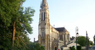 Basilique Notre Dame du Chêne