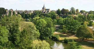 patrimoine-petite-cite-de-carractere-fresnay-sur-sarthe-72-pcu-3