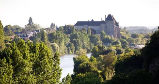 Valleedelasarthe-solesmes-abbaye--23-