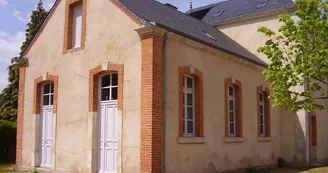 Maison d'école-natale Catherine Paysan extérieur