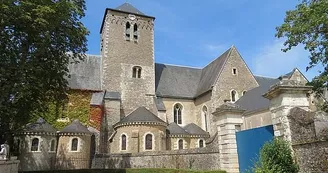 Abbaye-Saint-Pierre-de-Solesmes-2