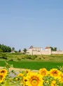 Vue sur le château de Villebois Lavalette