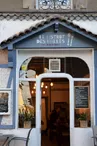 Le Bistrot des Halles, où la fraîcheur locale rencontre la cuisine raffinée.